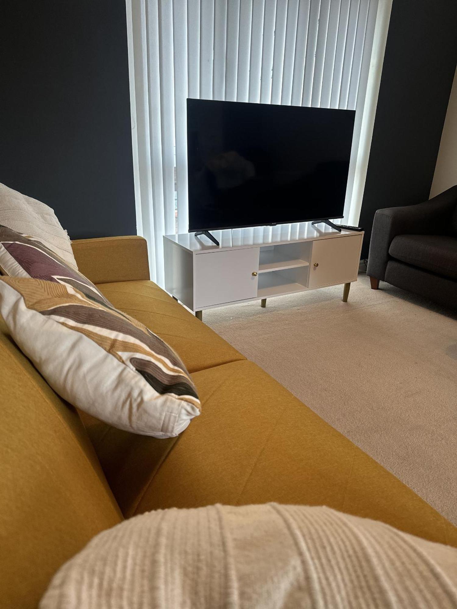 2 Bdr City Centre Apartment With Parking 卡迪夫 外观 照片